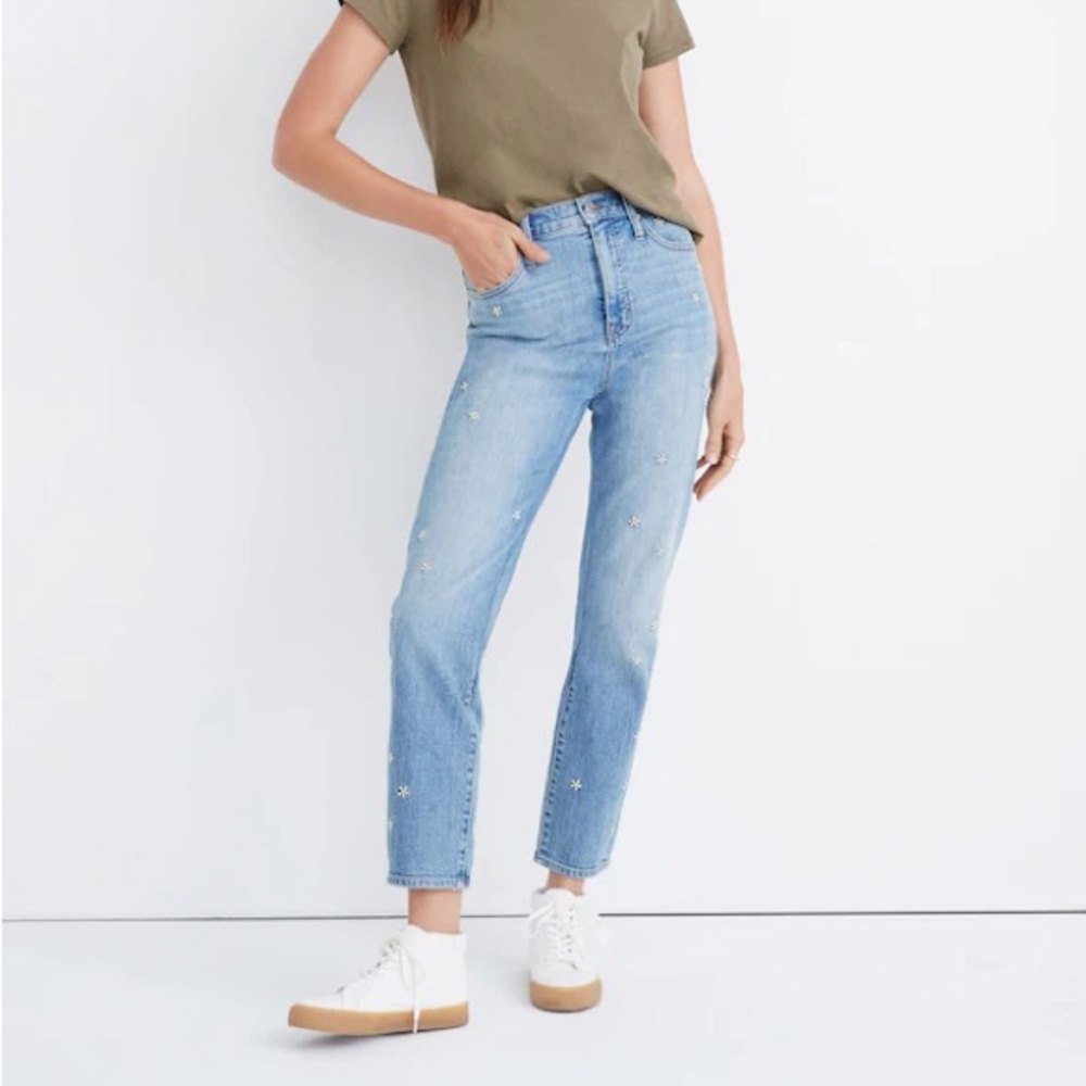 Madewell Classic Straight Jeans: Daisy Embroidered Edition Size 25